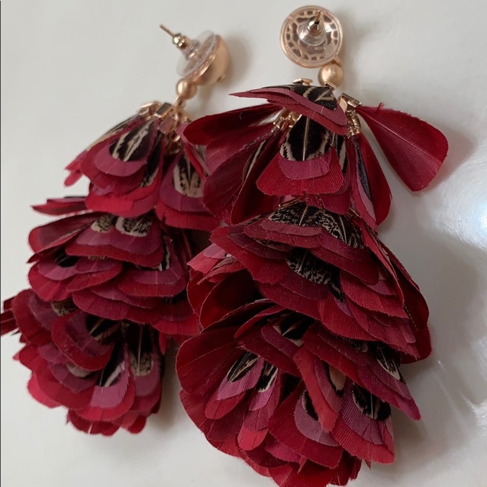 Kendra Scott Maroon Feather Earrings